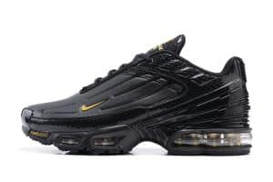 Air Max TN's Black Yellow Replica shoe. 1:1 highest quality reps. Buy high quality Fakes. High Quality Fake Shoes Website. Air Max reps.